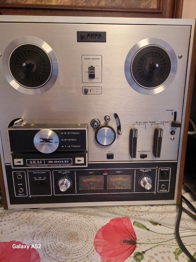 AKAI ENREGISTREUR vintage X 201 D, Enlèvement, Magnétophone défectueux, Avec protection anti-poussière