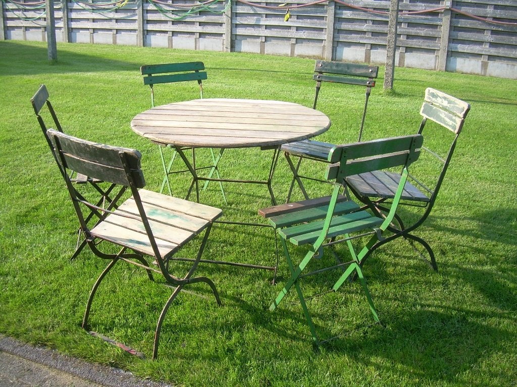 tuintafel en 6 stoelen, 3 tuinstoelen, darm op rol, rubber L, Tuin en Terras, Tuintafels, Ophalen, Gebruikt, Rond, Metaal