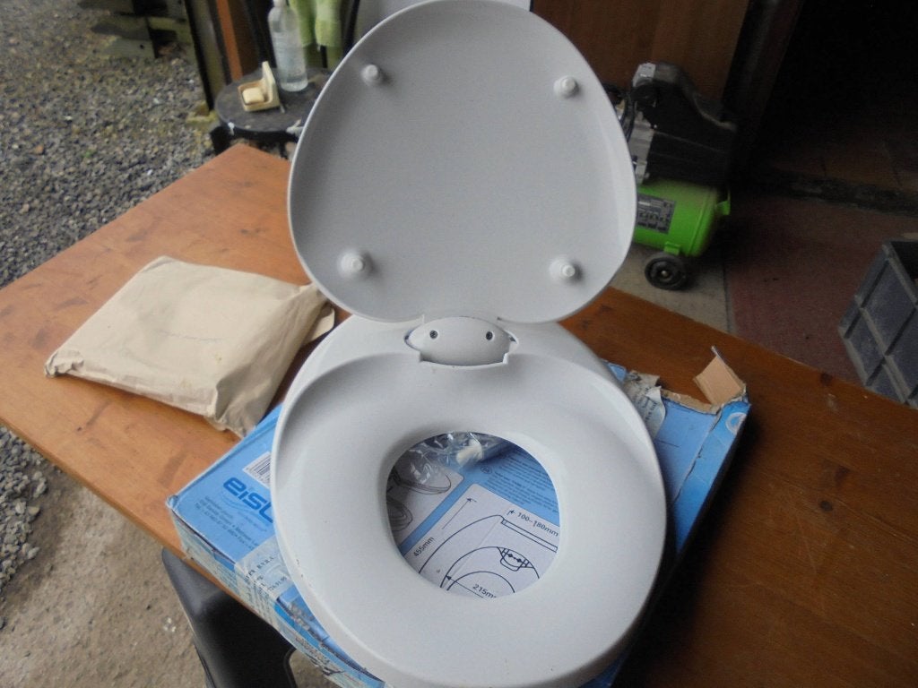 sanitaires, Enlèvement ou Envoi, Neuf, Toilettes