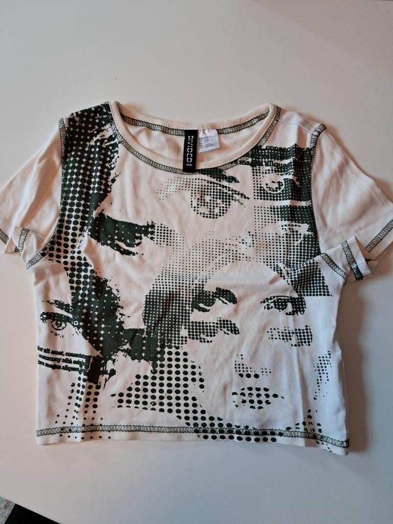 Cropped T-shirt met graphic print – H&M Divided – maat XS/S, Kleding | Dames, Ophalen of Verzenden, Maat 34 (XS) of kleiner, Wit