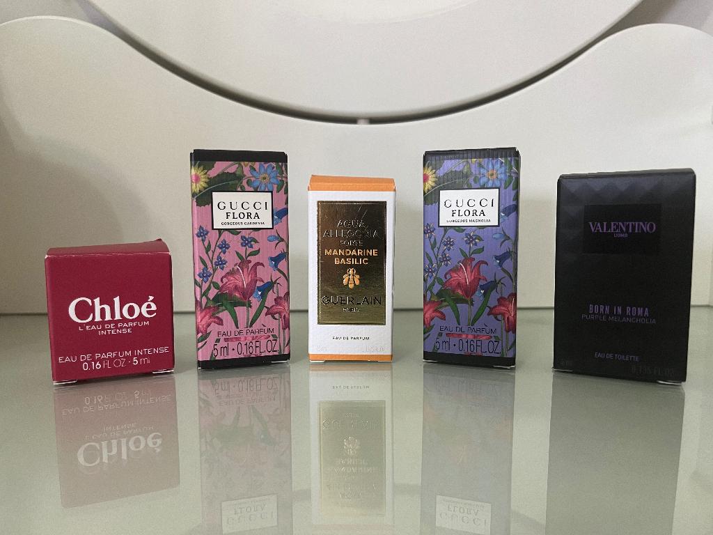 Ongebruikte mini parfums (5 stuks), Handtassen en Accessoires, Uiterlijk | Parfum, Ophalen, Nieuw