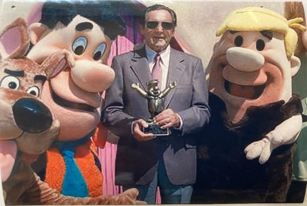 Herinnering aan Tekenaar van Animatiefilms JOSEPH BARBERA, Livres, Art & Culture | Photographie & Design, Comme neuf, Enlèvement ou Envoi