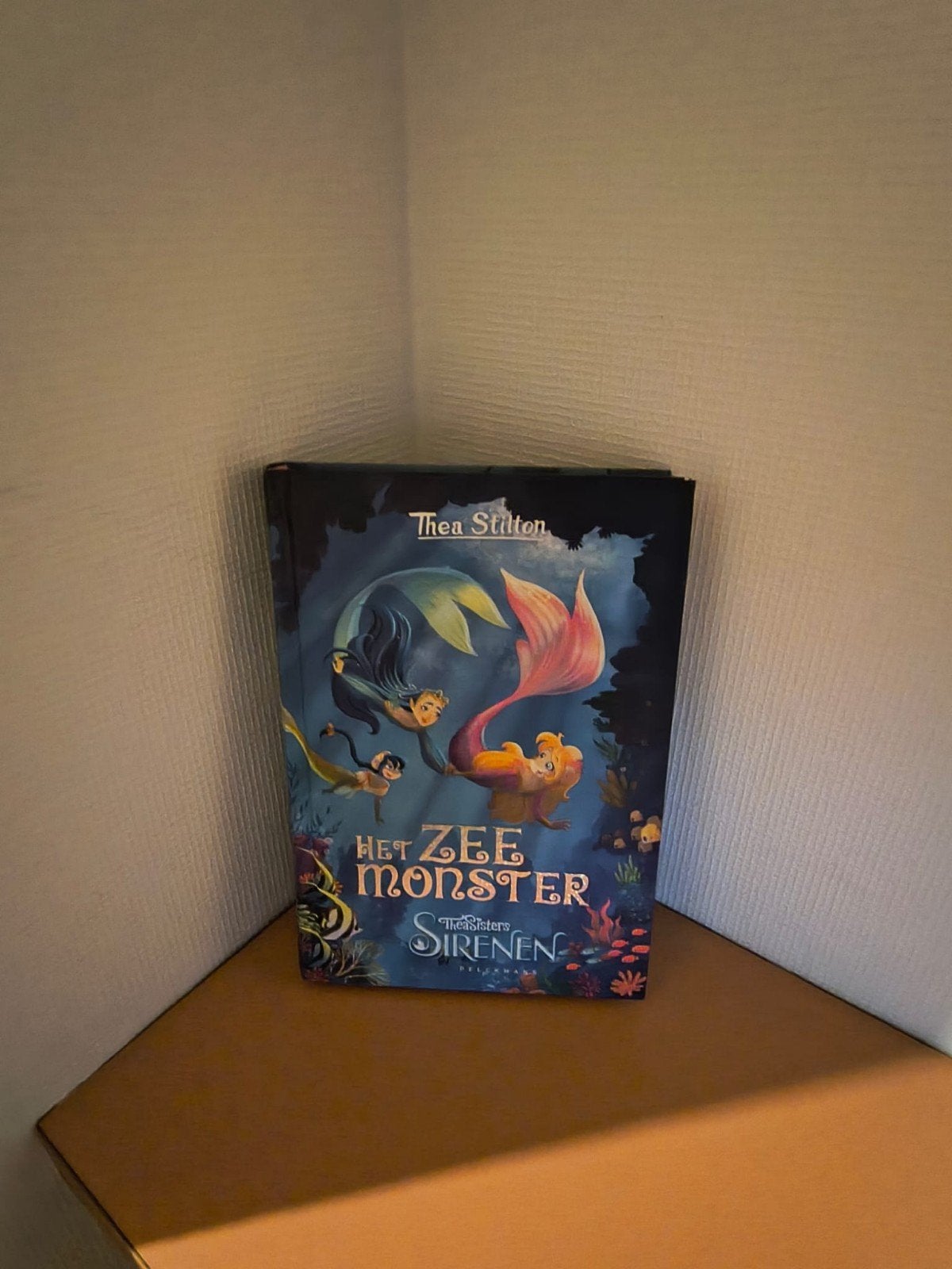 Thea Stilton - Thea Stilton Sirenen: Het zeemonster, Ophalen, Thea Stilton