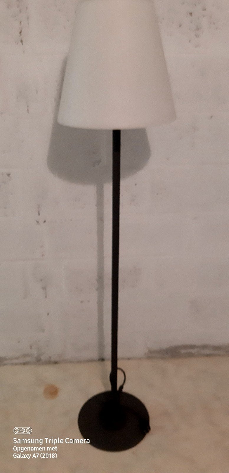 Lampadaire extérieur imperméable, Jardin & Terrasse, Résistant à l'eau, Comme neuf, Synthétique, Alimentation secteur