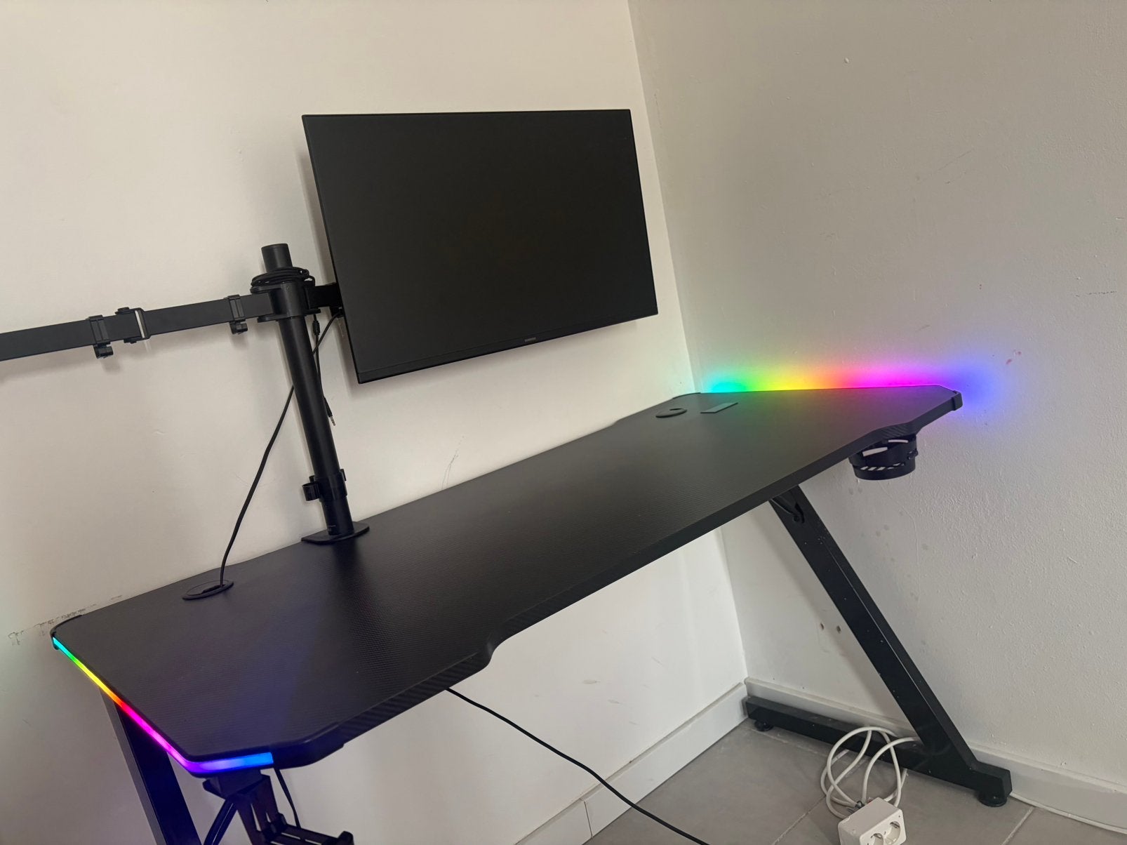 Burea met led licht en touch pad plus monitor 6 maand oud, Ophalen of Verzenden, Zo goed als nieuw