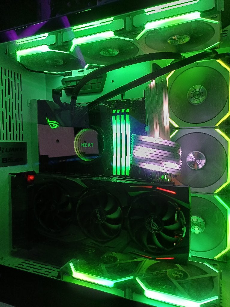 Game PC | Ryzen 7 2700X | RX 5700 | 32GB RAM | 2TB SSD, 32 GB, Ophalen of Verzenden, Zo goed als nieuw, 2 TB