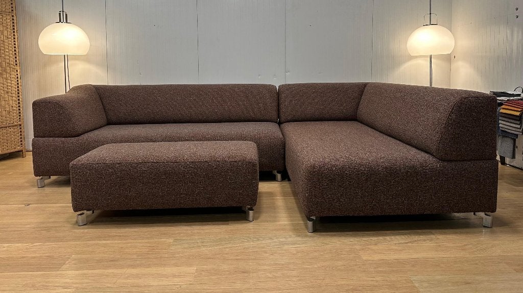 NEUF Leolux Faya Lobi canapé d’angle laine Ploegwol + pouf, Maison & Meubles, Canapés | Salons, Neuf, Quatre personnes ou plus