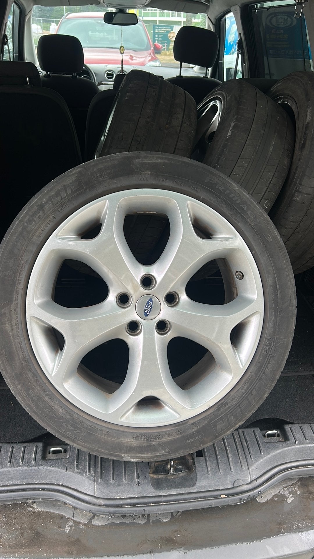 4x Ford Galaxy 18 inch velgen + Michelin banden, Enlèvement, Utilisé