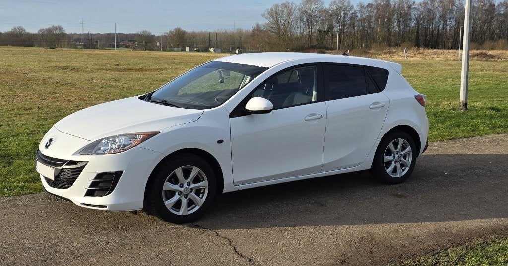 MAZDA 3 BLANCHE Essence HATCHBACK, Autos, Mazda, Euro 5, Achat, 1340 kg, Boîte manuelle