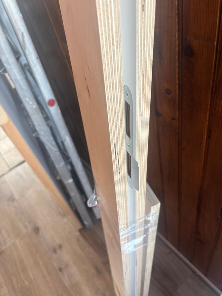 Porte neuve, Neuf, Classique, Bois, Enlèvement