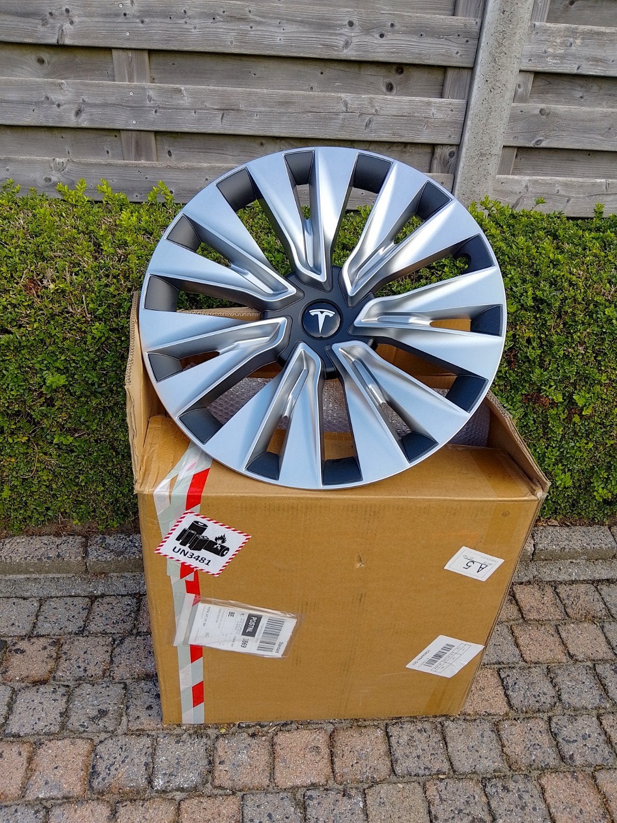 Tesla model y - 19 inch wieldoppen, Auto-onderdelen, Ophalen