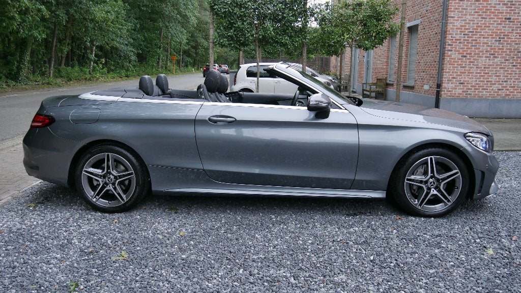 MERCEDES C200 CABRIO AMG AUTOMAAT 2023 26DKM 12M GARANTIE, Auto's, Automaat, Achterwielaandrijving, 170 g/km, Cabriolet