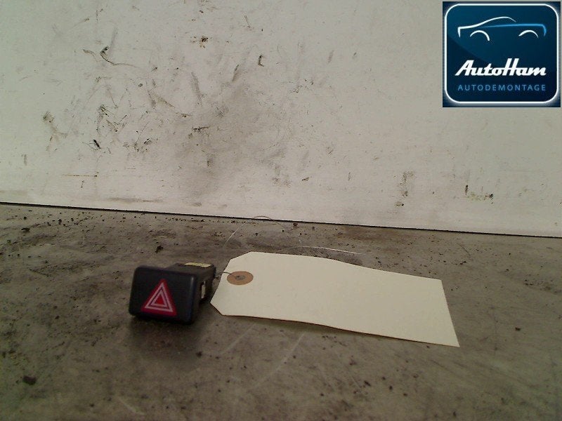 ALARMLICHTEN SCHAKELAAR Audi A4 Avant (B6) (01-2001/01-2005), Dhr. J. Ham, Gebruikt, Administratie@autoham.nl, Audi