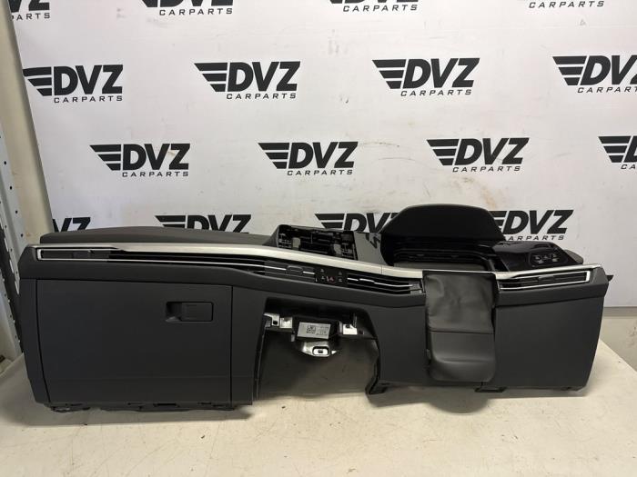 Dashboard van een Volkswagen Golf, Gebruikt, -, Volkswagen, -