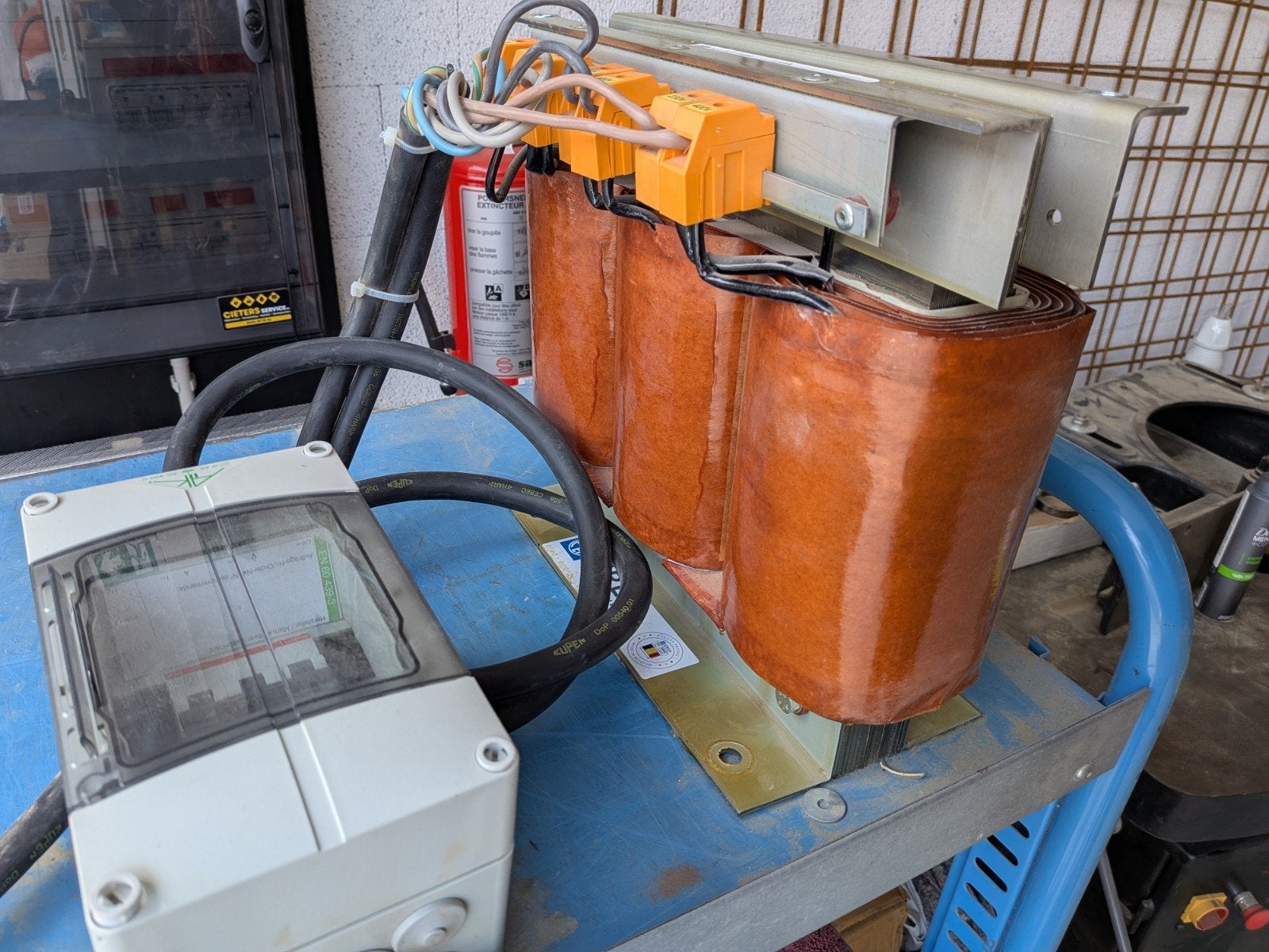 EREA transformator 11 kVA – 3x230 V naar 3x400 V – omkeerbaa, Ophalen