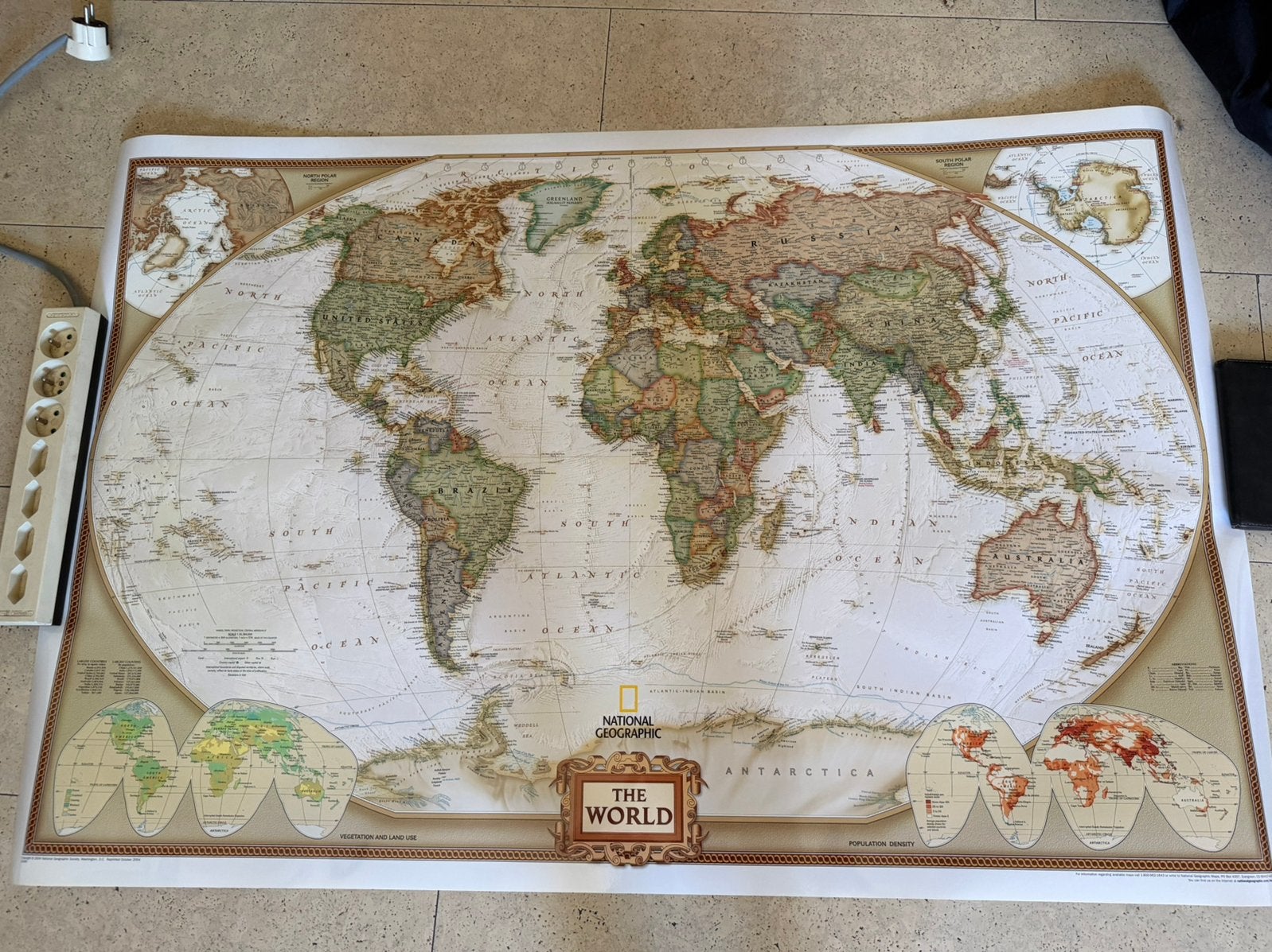 Wereldkaart, Livres, Atlas & Cartes géographiques, Enlèvement, Comme neuf