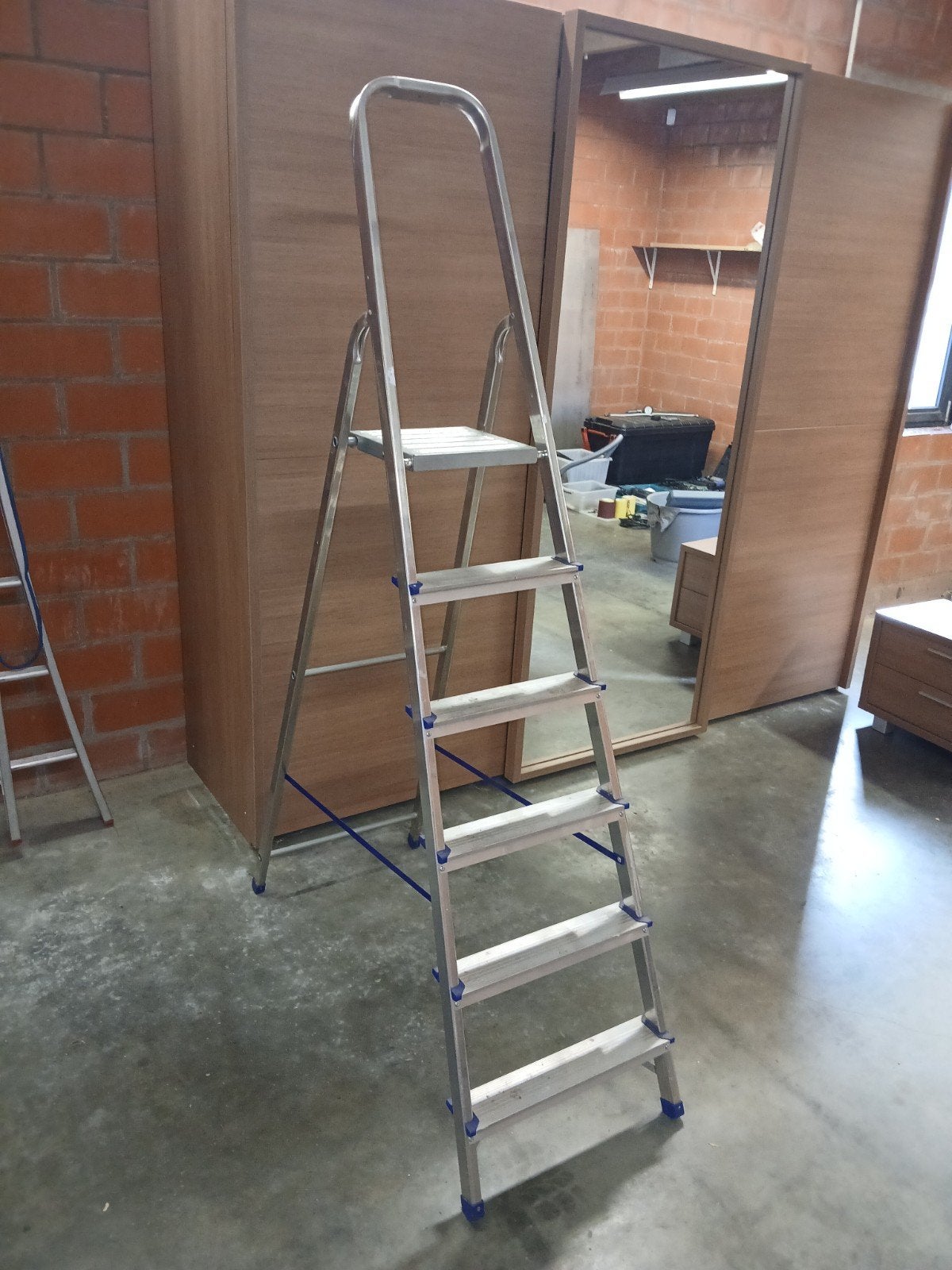 Escalo aluminium trapladder 6 treden, Doe-het-zelf en Bouw, Ophalen