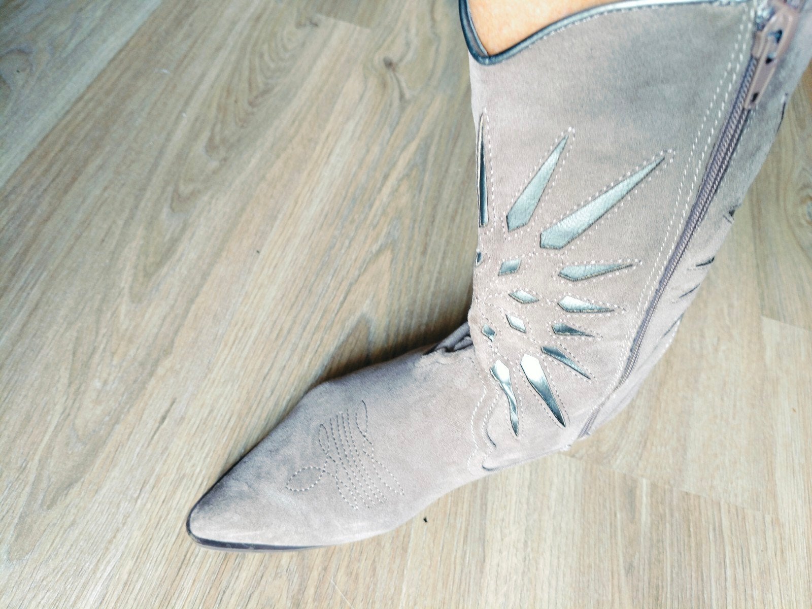laarzen cappuccino kleur,maat 39, Kleding | Dames, Schoenen, Ophalen of Verzenden