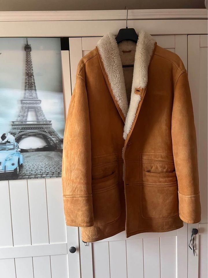 Winterjas omgekeerd schaap - maat L, Kleding | Dames, Beige, Maat 42/44 (L), Zo goed als nieuw, Ophalen