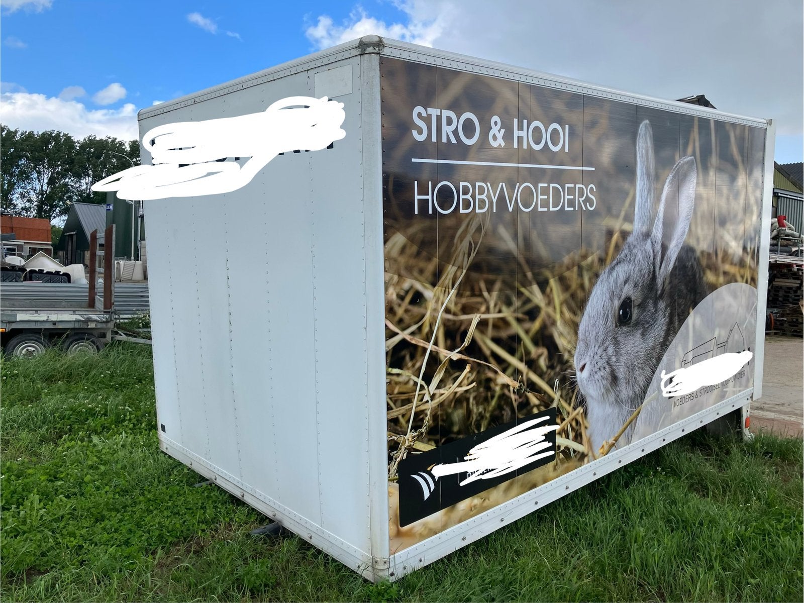 Paarden stal/ opslag, Stalling