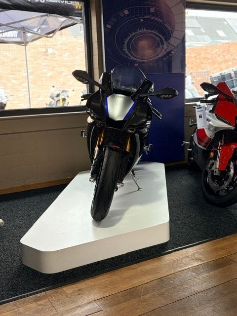 Yamaha YZF-R1 M, Motoren, ABS, Occasion, 4 cilinders, Motorrijbewijs A