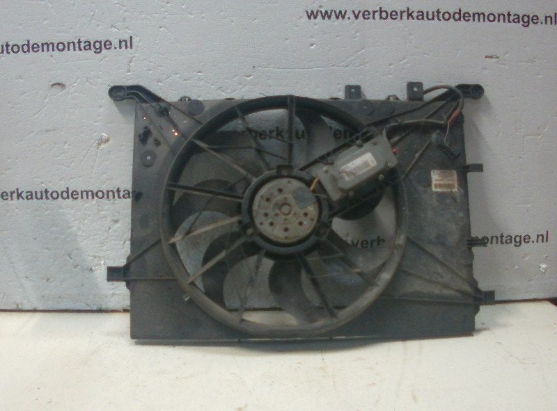 KOELVENTILATORMOTOR Volvo XC70 (SZ) (30647253), Auto-onderdelen, Airco en Verwarming, Volvo, Gebruikt