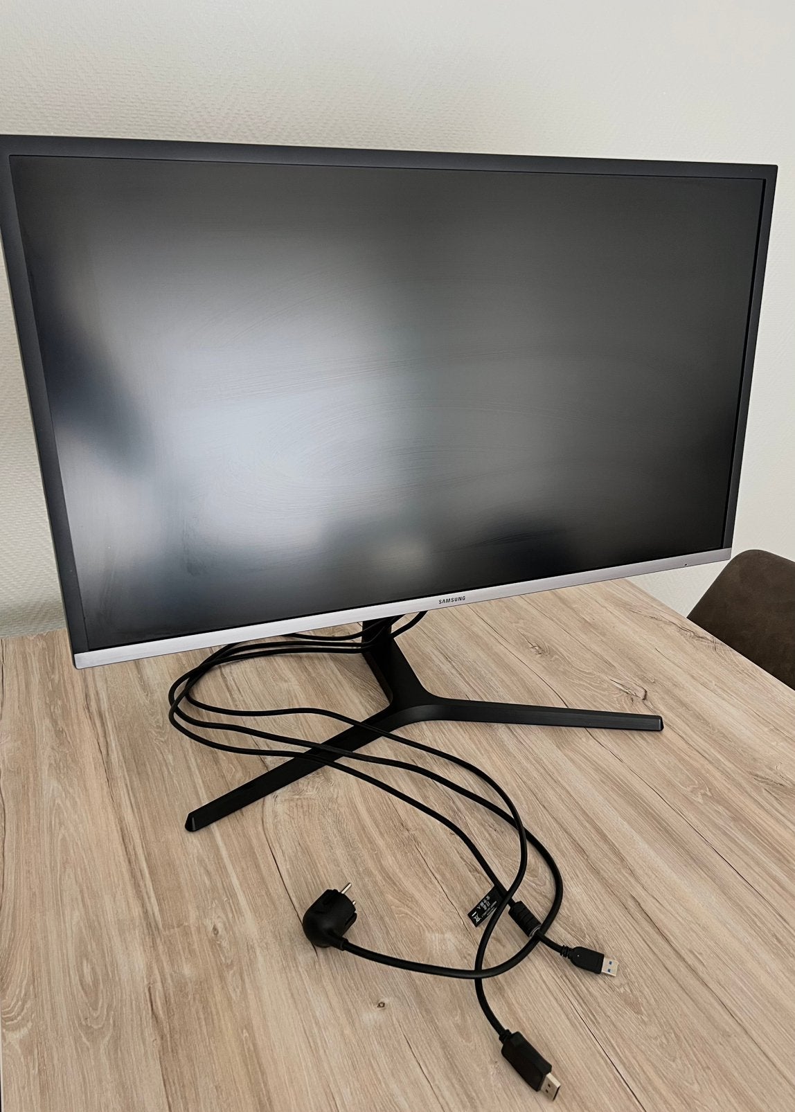 SAMSUNG QLED COMPUTERSCHERM, Ophalen, 3 tot 5 ms, LED, 60 Hz of minder
