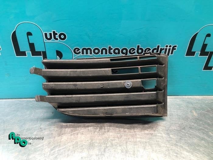 Plaque de protection feu antibrouillard droit d'un Volkswage, Volkswagen, -, 3 mois de garantie, Utilisé