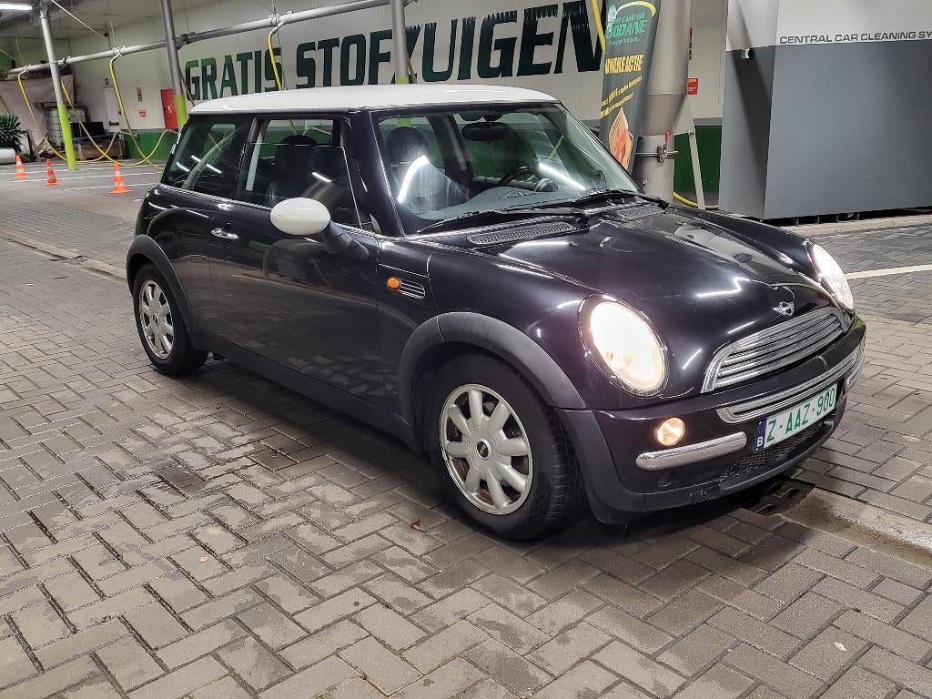 MINI COOPER 1.6L BENZINE. 176900 KM. 1800  EURO, Auto's, Mini, 4 zetels, Leder en Stof, Zwart, Bedrijf
