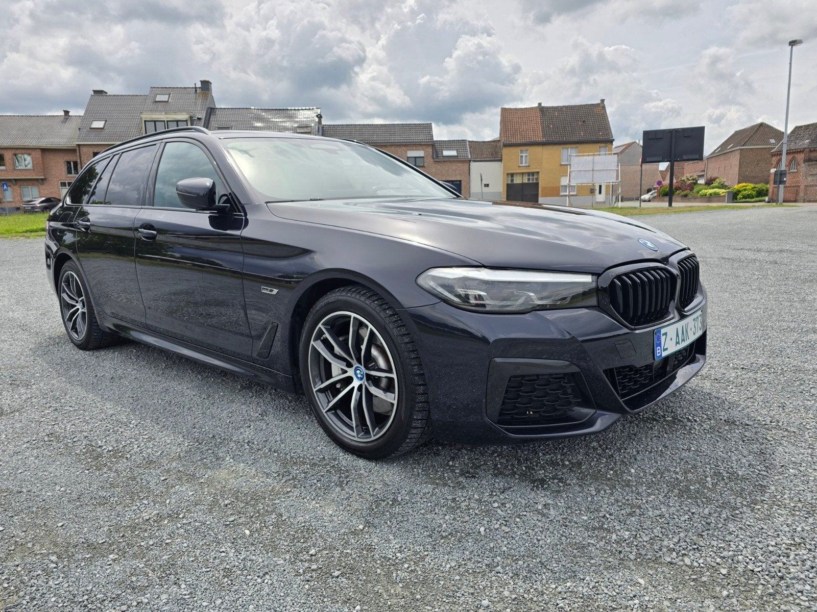 Bmw 520E touring M-pack Alcantara Interieur btw reeds gvv!!, Auto's, Automaat, https://public.car-pass.be/vhr/92d3974b-d158-4cab-b4a9-ef4938788ac4