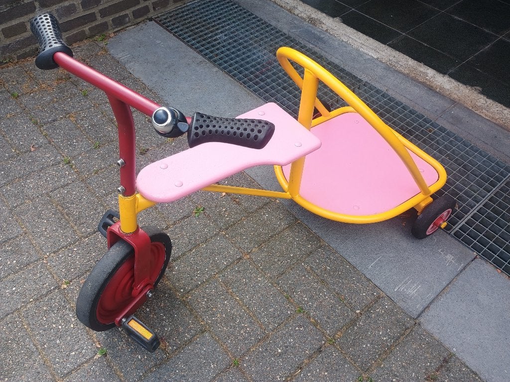 Kinder driewieler, Ophalen