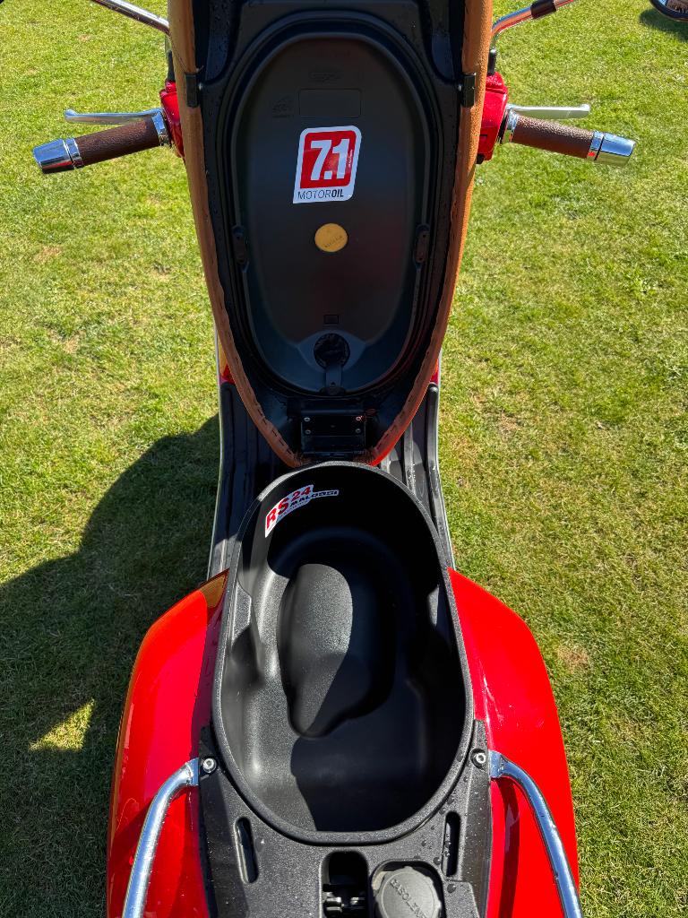 Vespa gts super s 125ie, Motoren, Gebruikt, Super Sport, Particulier, 125 cc