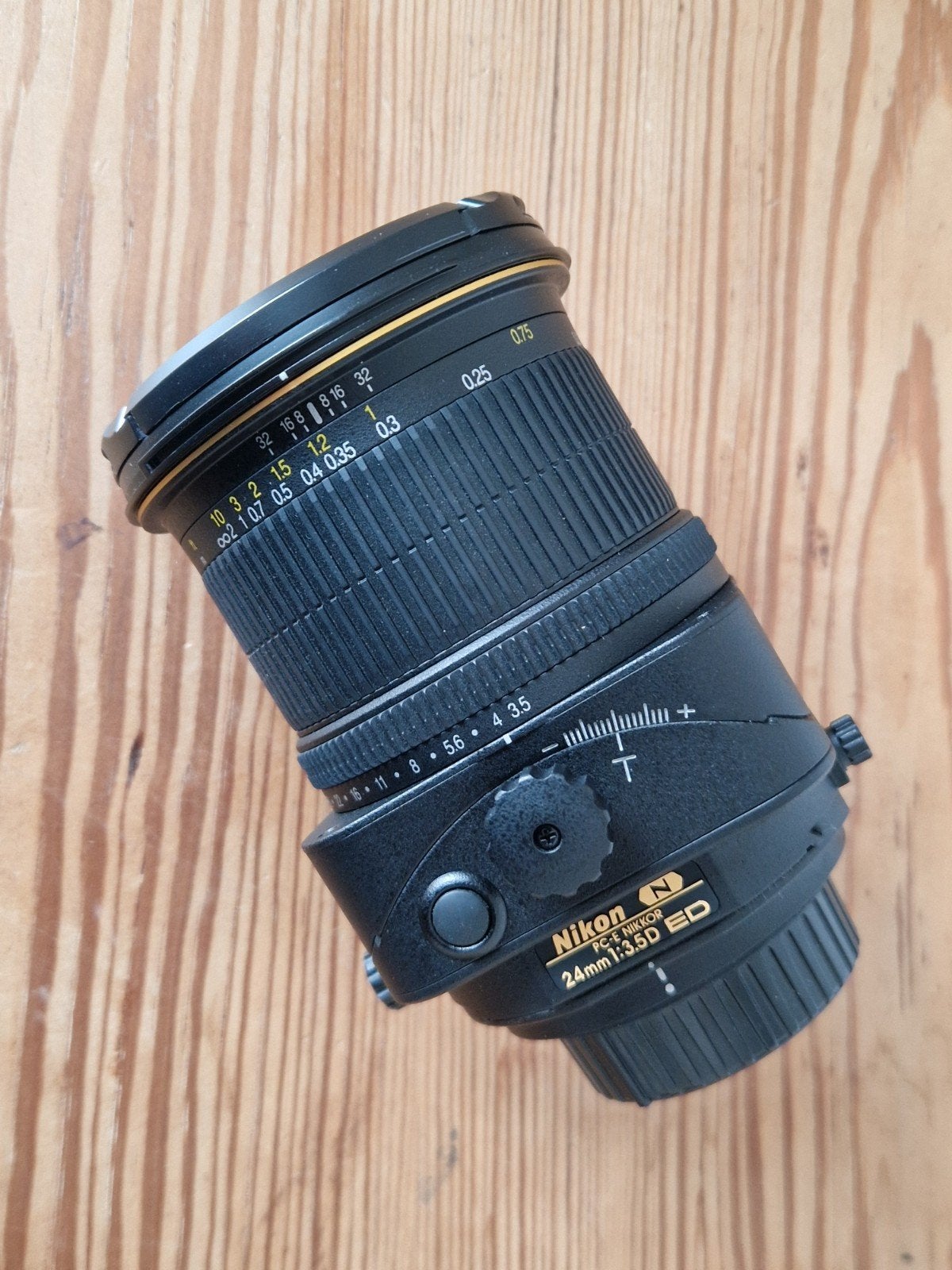 Nikon PC-E 24mm F/3.5D ED, Enlèvement