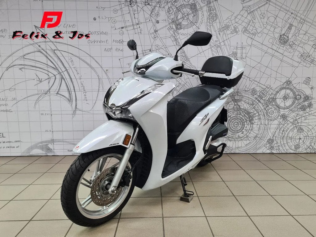 Honda SH 350 (année de construction 2022), Motos, 350 cm³, Scooter, Entreprise, 12 à 35 kW