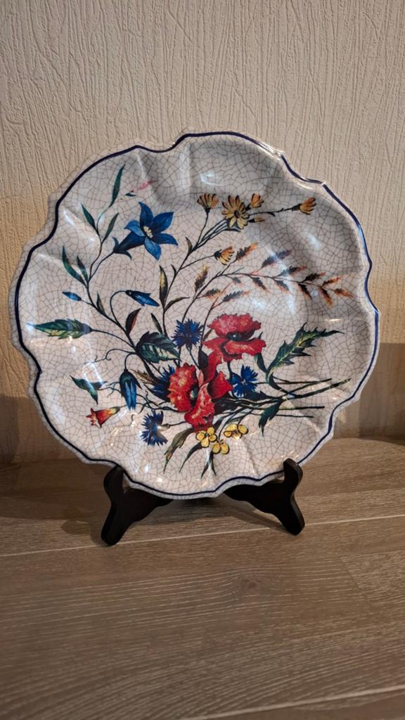Decoratieve borden met geschulpte rand, Ophalen
