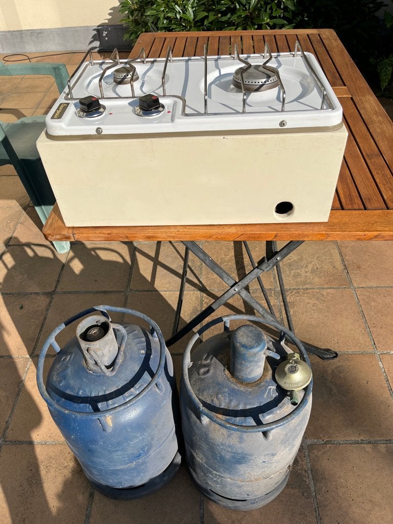 Gazinière 2 becs Butagaz, Electroménager, Gaz, Classe énergétique A ou plus économe, Encastré, Enlèvement