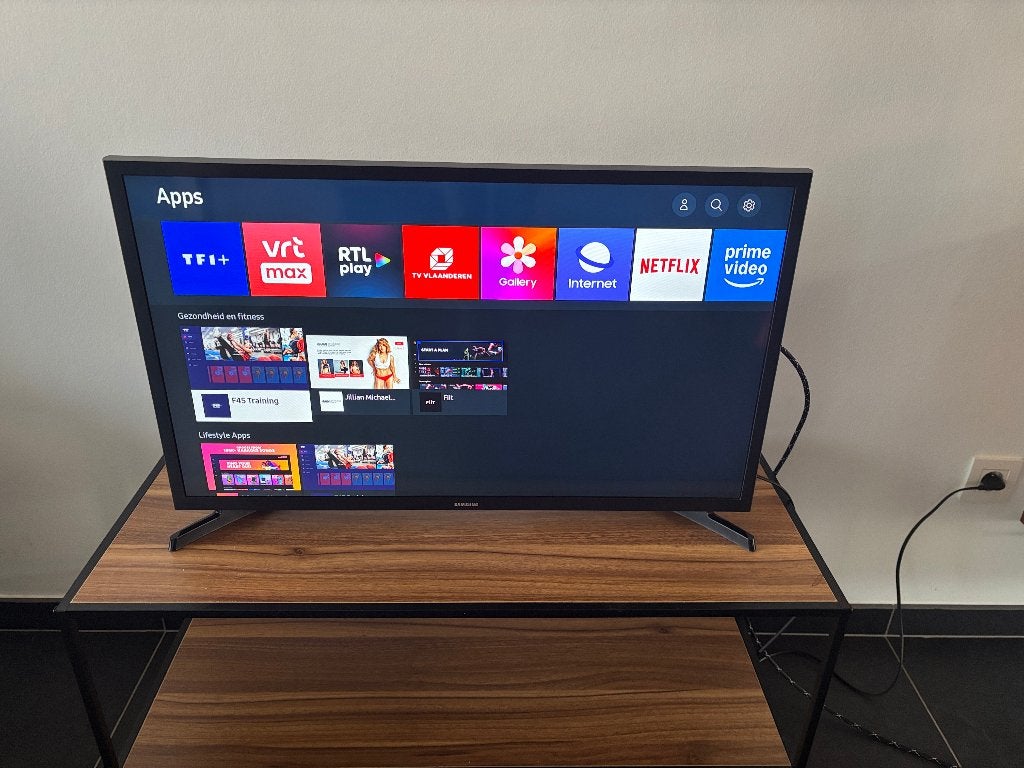 SAMSUNG smart tv 32'' met Wifi internet perfecte staat, TV, Hi-fi & Vidéo, LED, Enlèvement, Samsung, 4k (UHD)