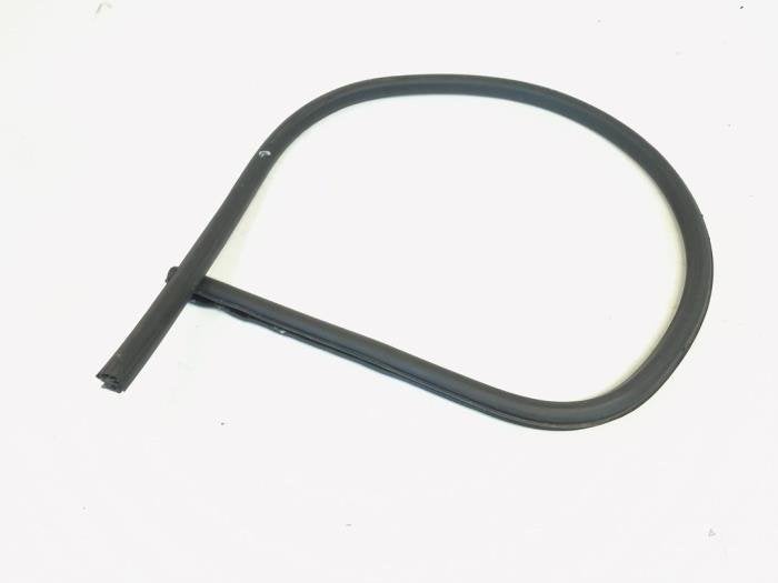 Joint caoutchouc portière 2portes gauche d'un Audi A5, Autos : Pièces & Accessoires, -, 3 mois de garantie, Audi, Utilisé
