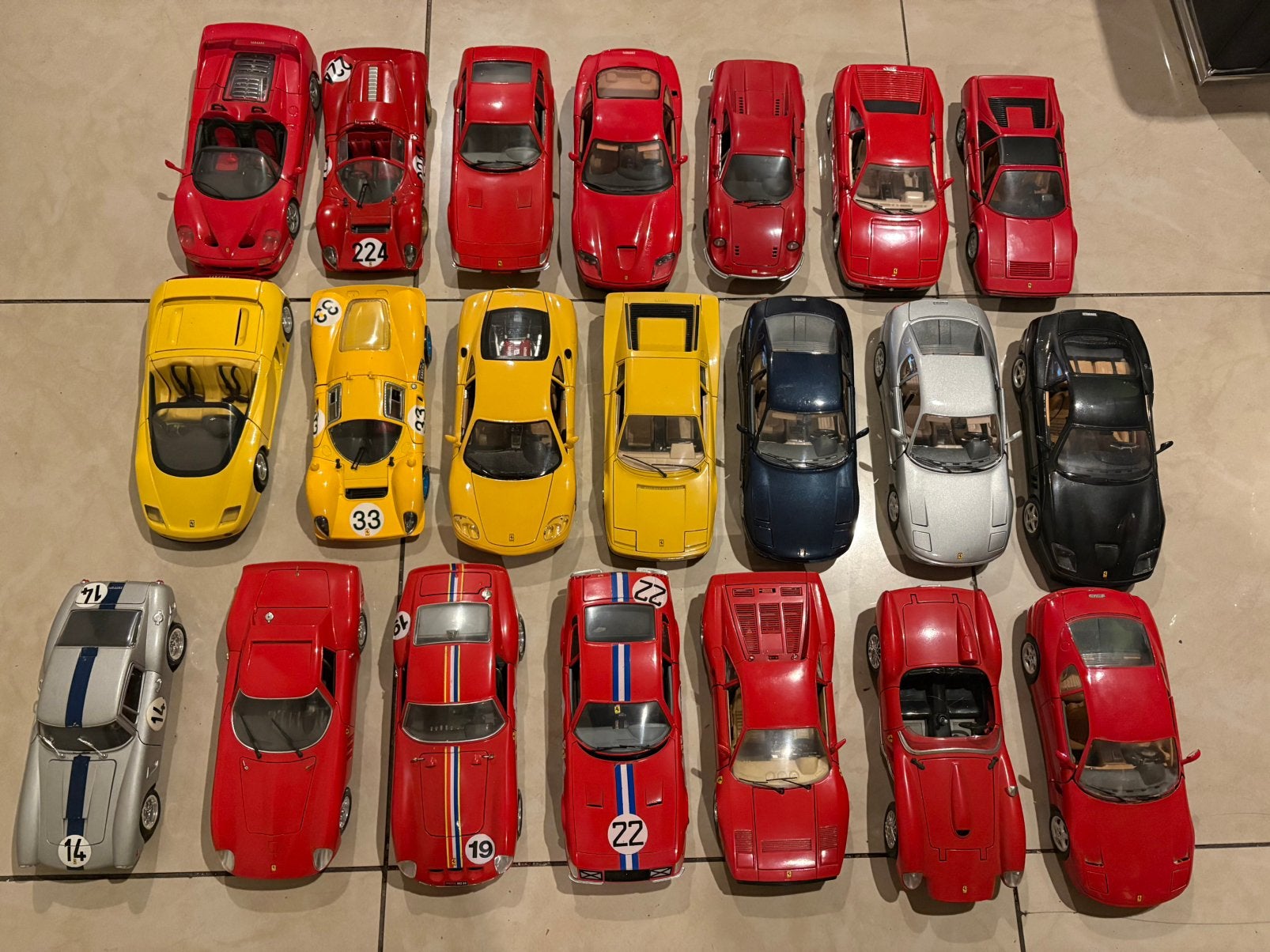 Voiture 1/18 Ferrari, Ophalen, Gebruikt, Auto