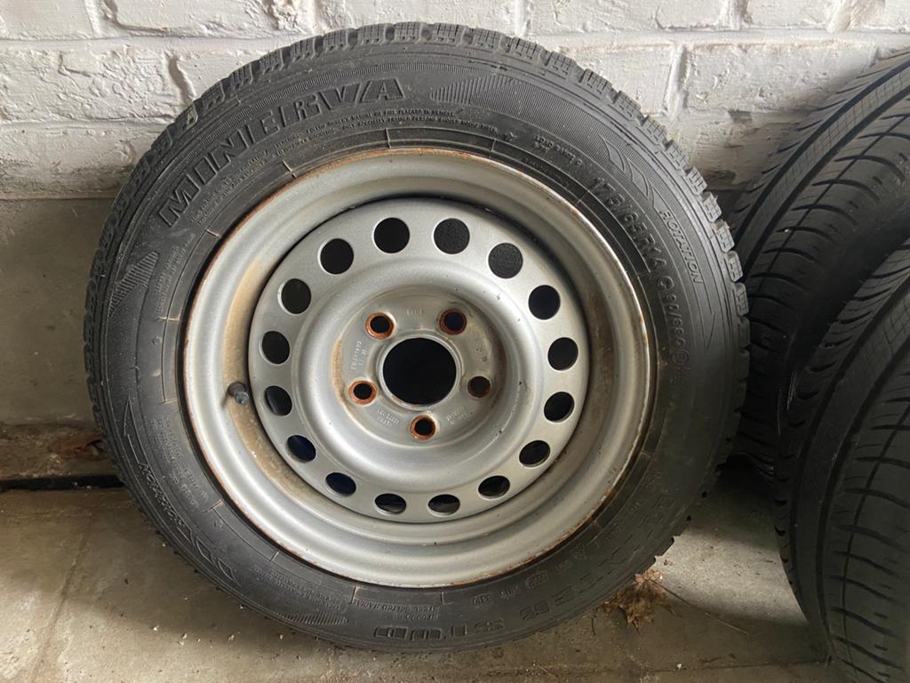 Minerva 175/65 R14 met velg, Auto-onderdelen, Banden en Velgen, Ophalen, 14 inch, 175 mm, Banden en Velgen