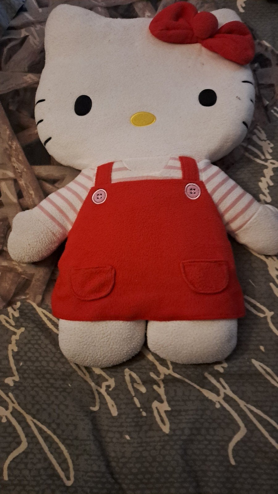 Grande peluche Hello kitty, Enlèvement