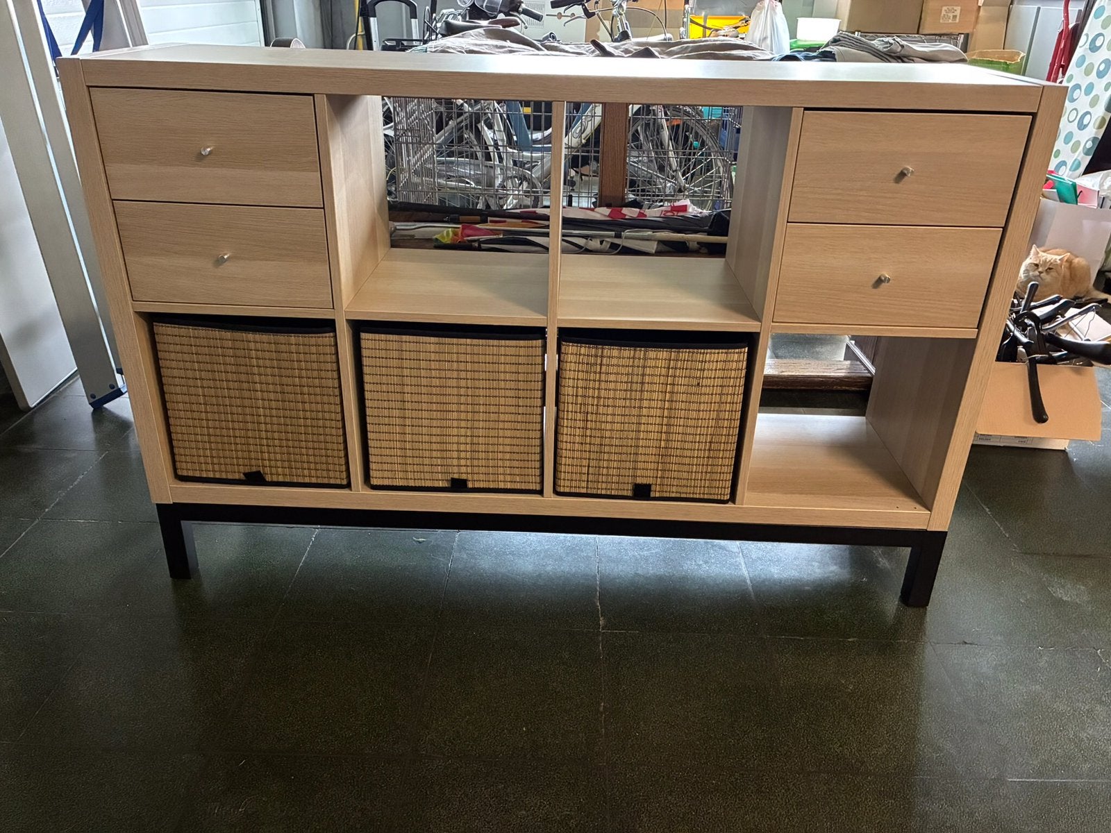 Ikea Kallax 2x4 eikeneffect met schuifjes en onderstel, Enlèvement, Comme neuf