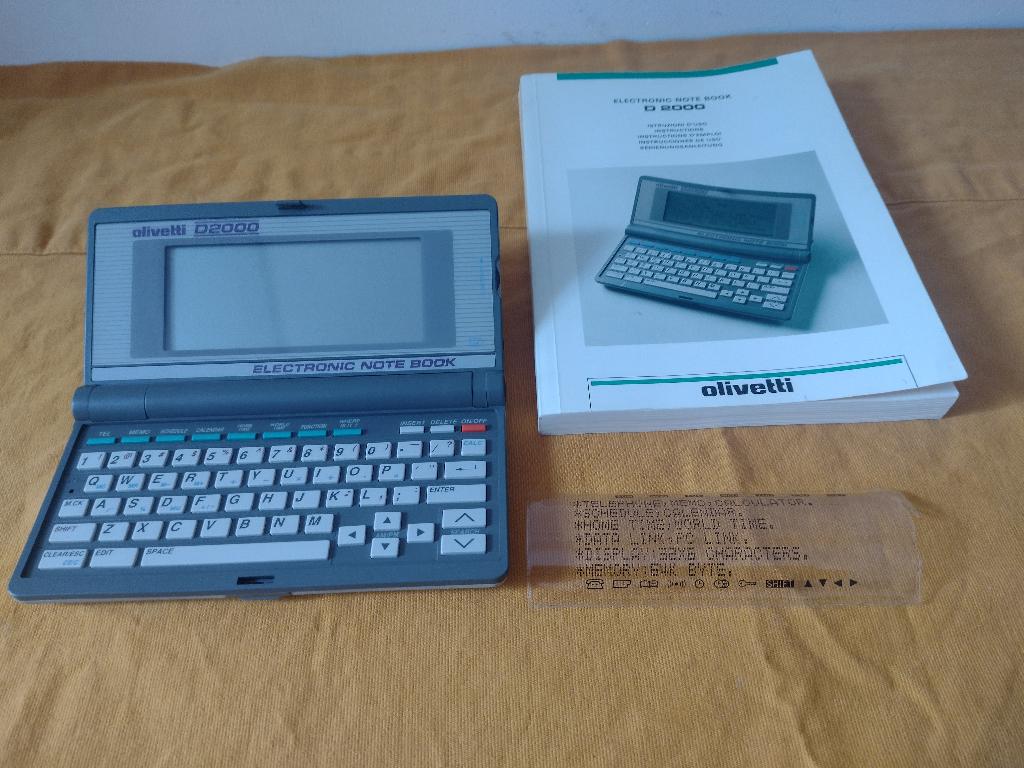Olivetti D2000, elektronische agenda, organizer, Ophalen of Verzenden, Zo goed als nieuw