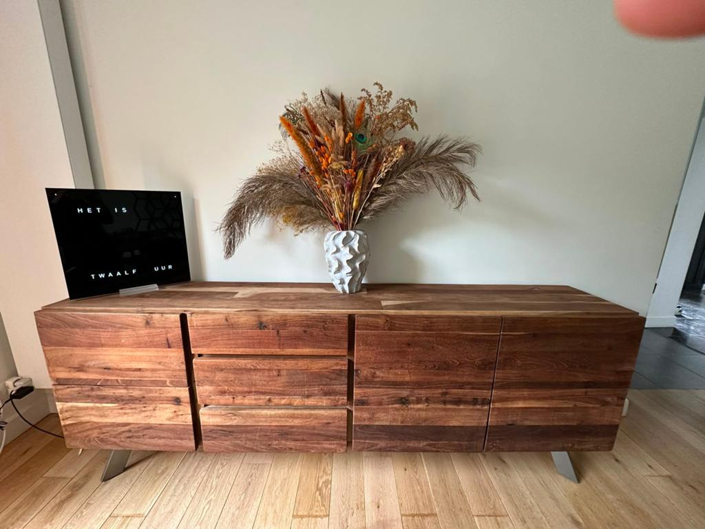 XOOON design dressoir – massief houtlook & modern design, Huis en Inrichting, Kasten | Dressoirs, Ophalen, Zo goed als nieuw