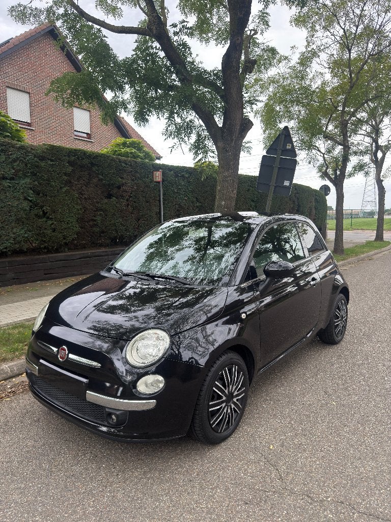 Fiat 500 1.2 Benzine met 52.000 KM en Gekeurd voor Verkoop