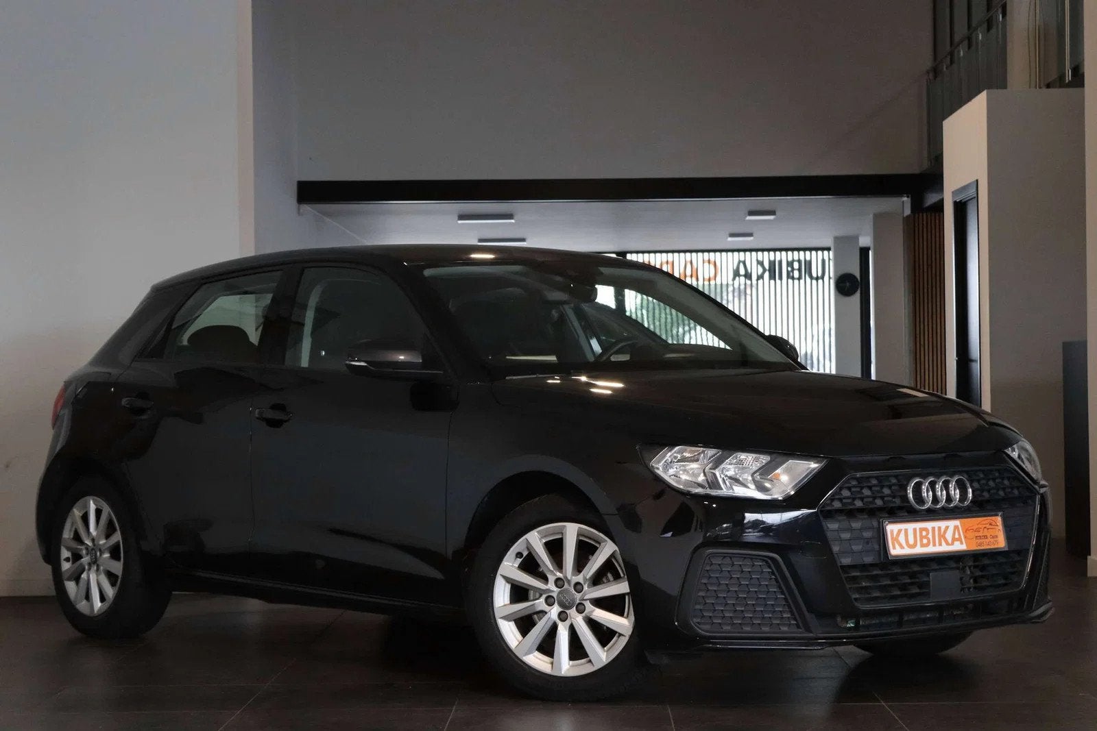 Audi A1 A1 30 TFSI S tronic Navi CruiseC ZetelV Garantie*, Achat, A1, Euro 6, 116 ch