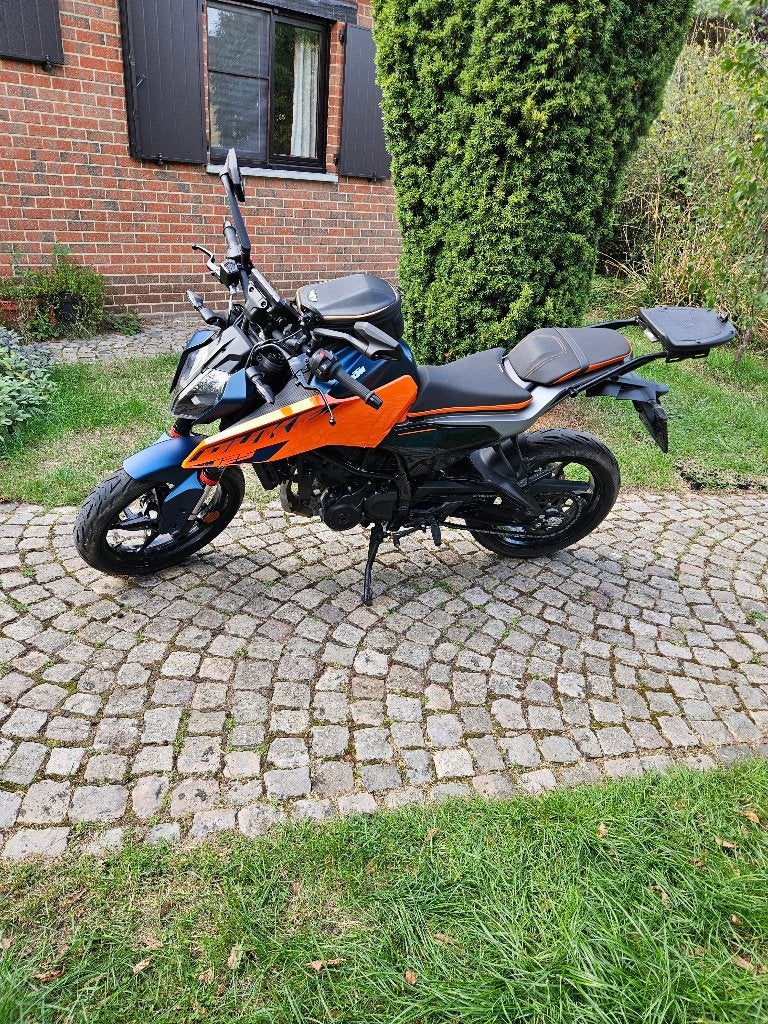 KTM Duke 125 cc de 2024 à vendre, Occasion, Permis Moto A1 minimum, ABS, Manuelle