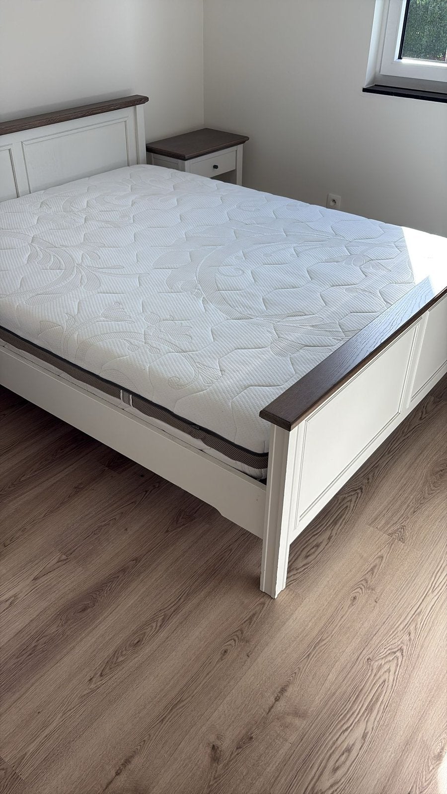 Tweepersoonsbed 1m60 Twee aparte lattenbodems + matras, Huis en Inrichting, Slaapkamer | Complete slaapkamers, Ophalen, Zo goed als nieuw
