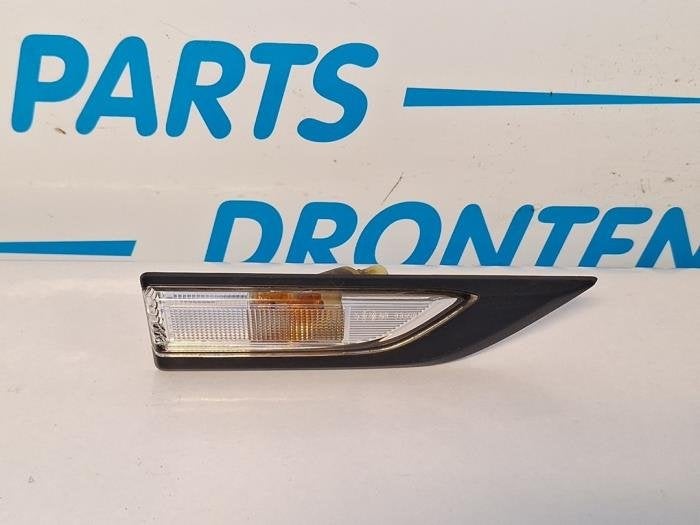 Clignotant protection avant droit d'un Volkswagen Caddy, Volkswagen, -, 3 mois de garantie, Utilisé