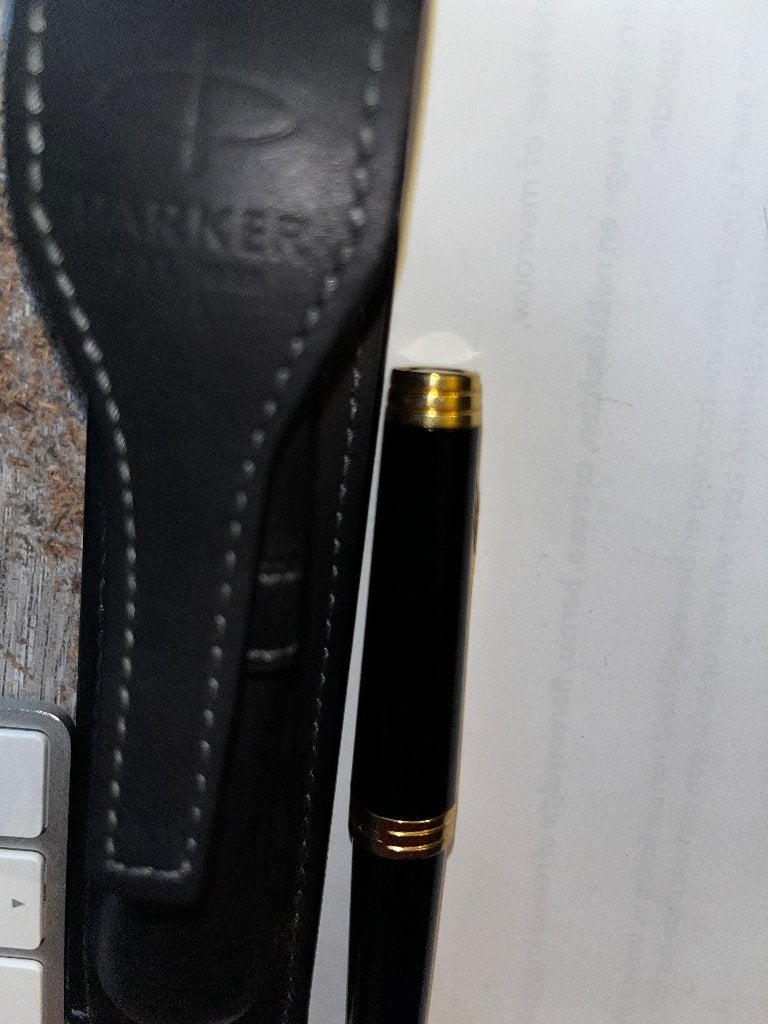 Aangeboden originele Parker case in echt leder , nieuwstaat, Verzamelen, Ophalen of Verzenden, Zo goed als nieuw, Balpen, Parker